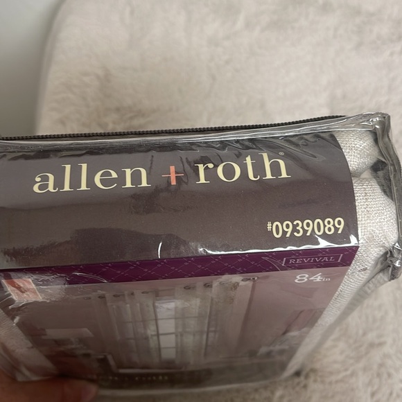NWT Allen Roth Curtain - Picture 6 of 8